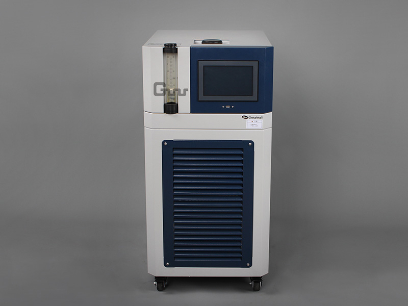 ZT密閉制冷加熱循環裝置（-80~200℃）